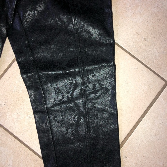 Leather leggings - Picture 2 of 3